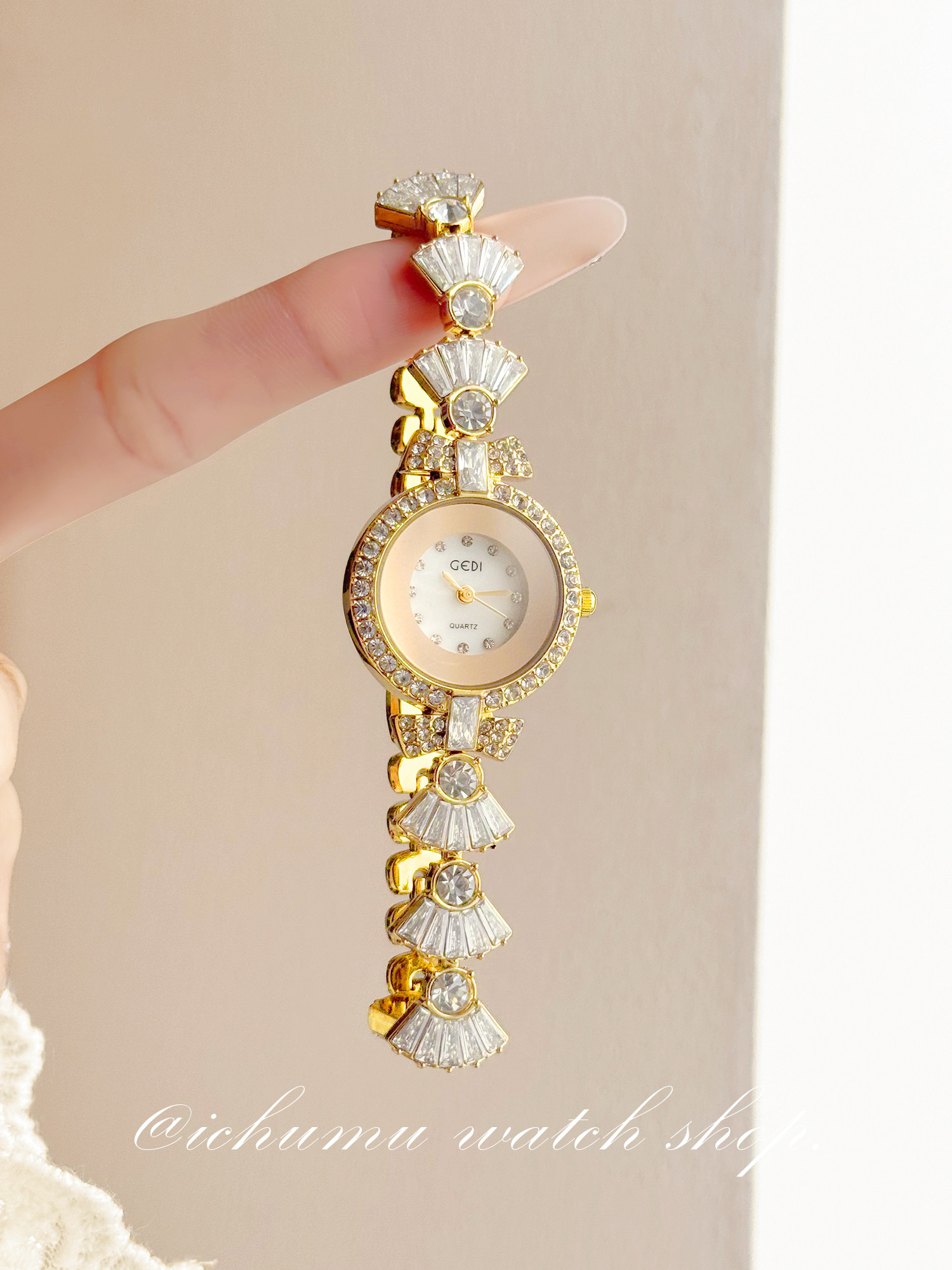Mermaid Women's Watch Light Lu - Luxury Watches 评论和价格