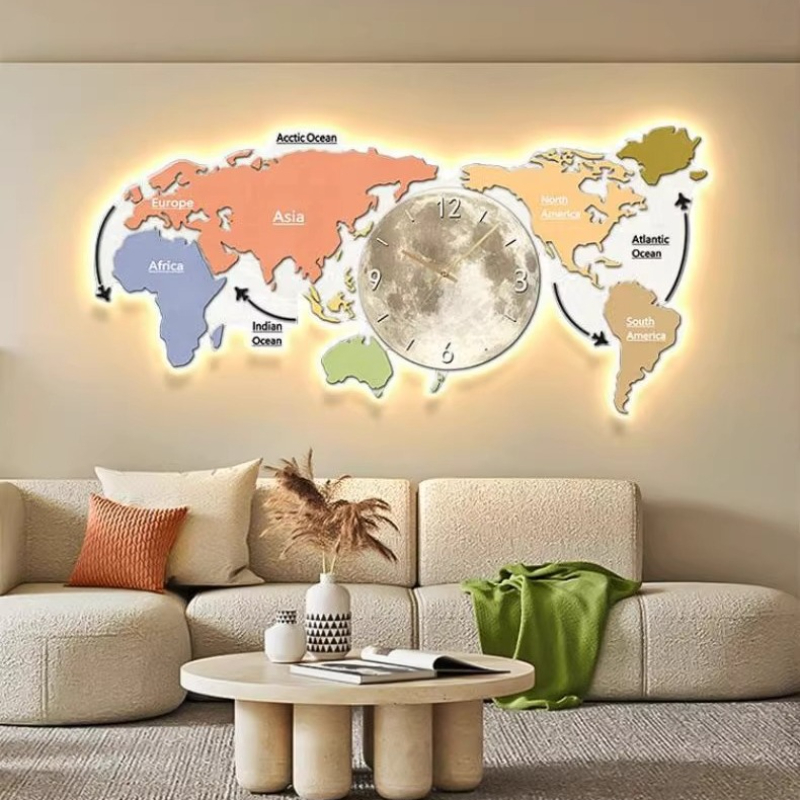 World Map Glowing Wall Clock L - Luxury Watch House 评论和价格