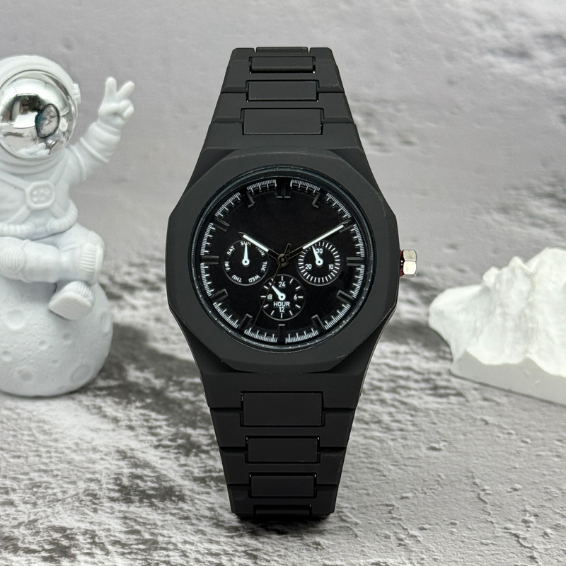 Famous Brand Fake Three-Eyed D - Zen Luxury Watch 评论和价格